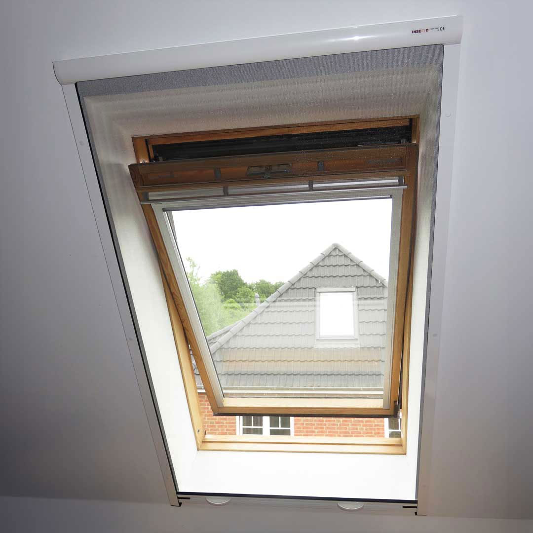 Dachfenster-Insektenschutzrollo für Schwingfenster | Topline